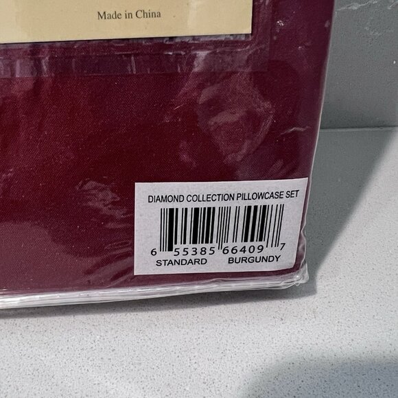 NWT Highgate Manor Set 2 King Pillowcases MicroFiber Burgundy Diamond Collection - Picture 4 of 5